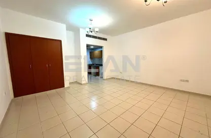 Apartment - Studio - 1 Bathroom for rent in Building F15 - China Cluster - International City - Dubai