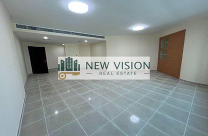 Apartment - 3 Bedrooms - 3 Bathrooms for rent in Al Majaz 1 - Al Majaz - Sharjah