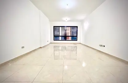 شقة - 2 غرف نوم - 2 حمامات للايجار في شارع النجدة - أبوظبي