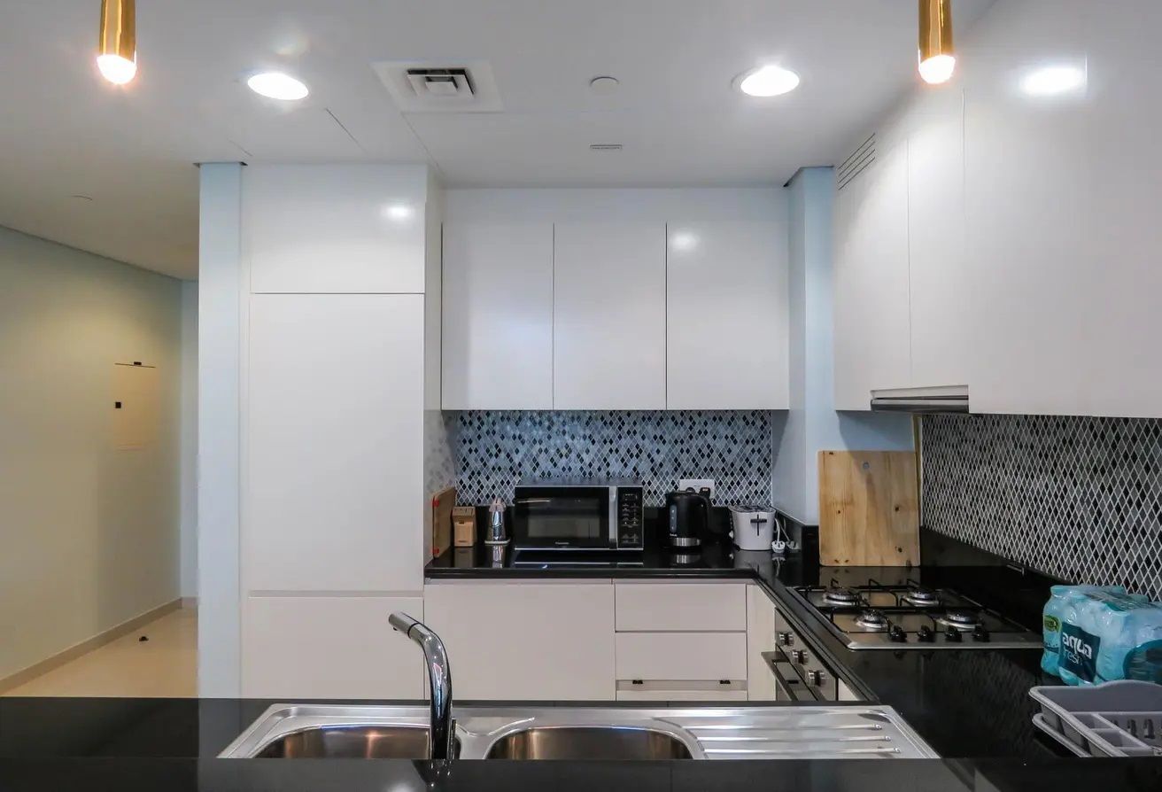 One BDR near to Metro and Dubai Mall-pool and gym