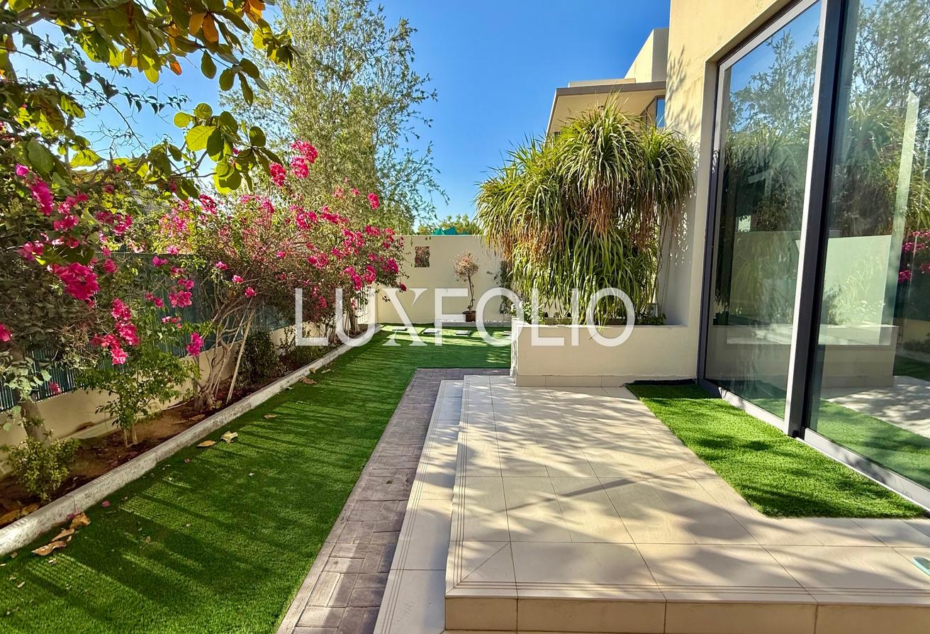 Greenbelt | Large Plot | Vacant August photo 2