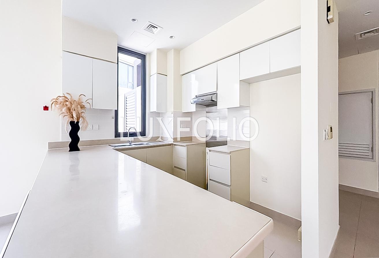 Greenbelt | Large Plot | Vacant August photo 6