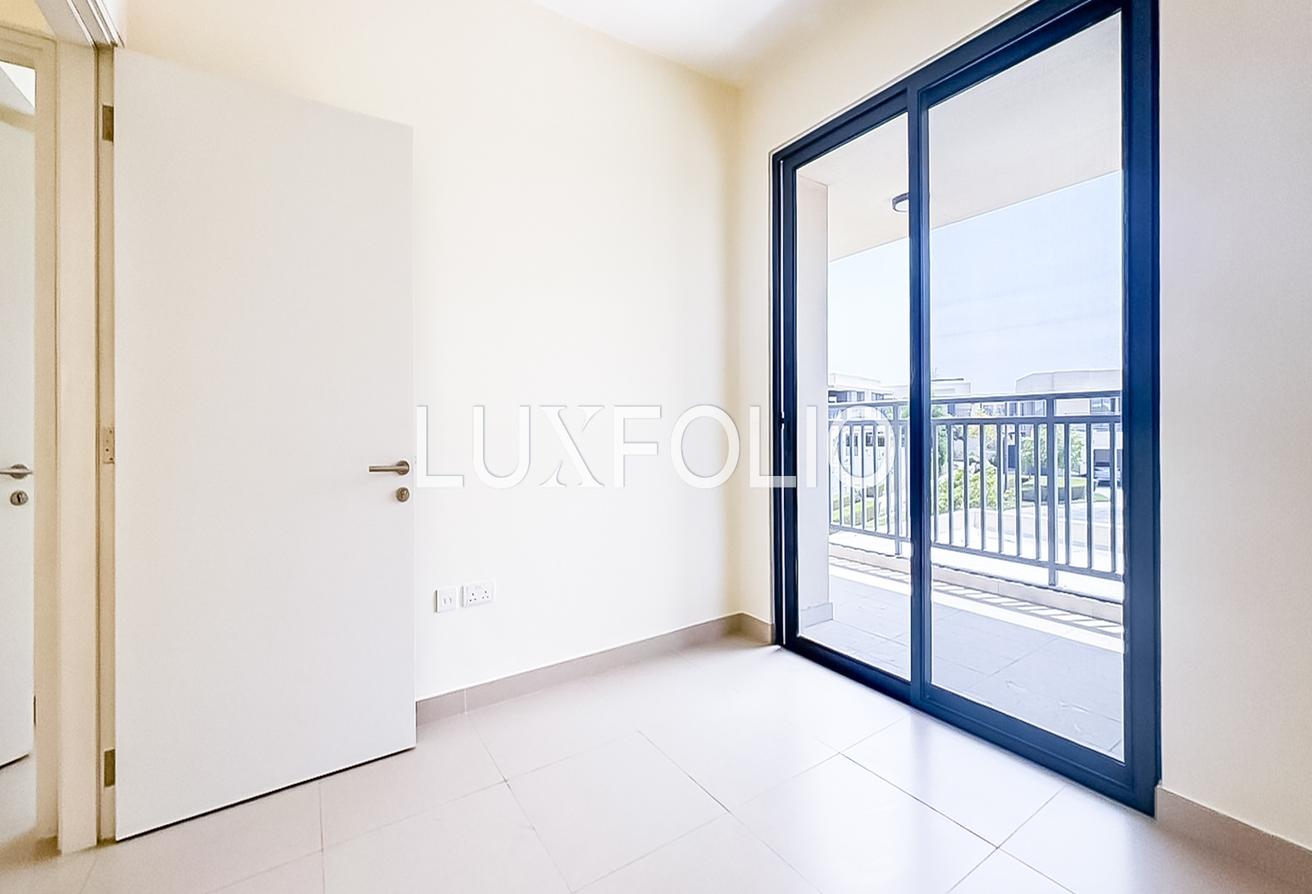 Greenbelt | Large Plot | Vacant August photo 10
