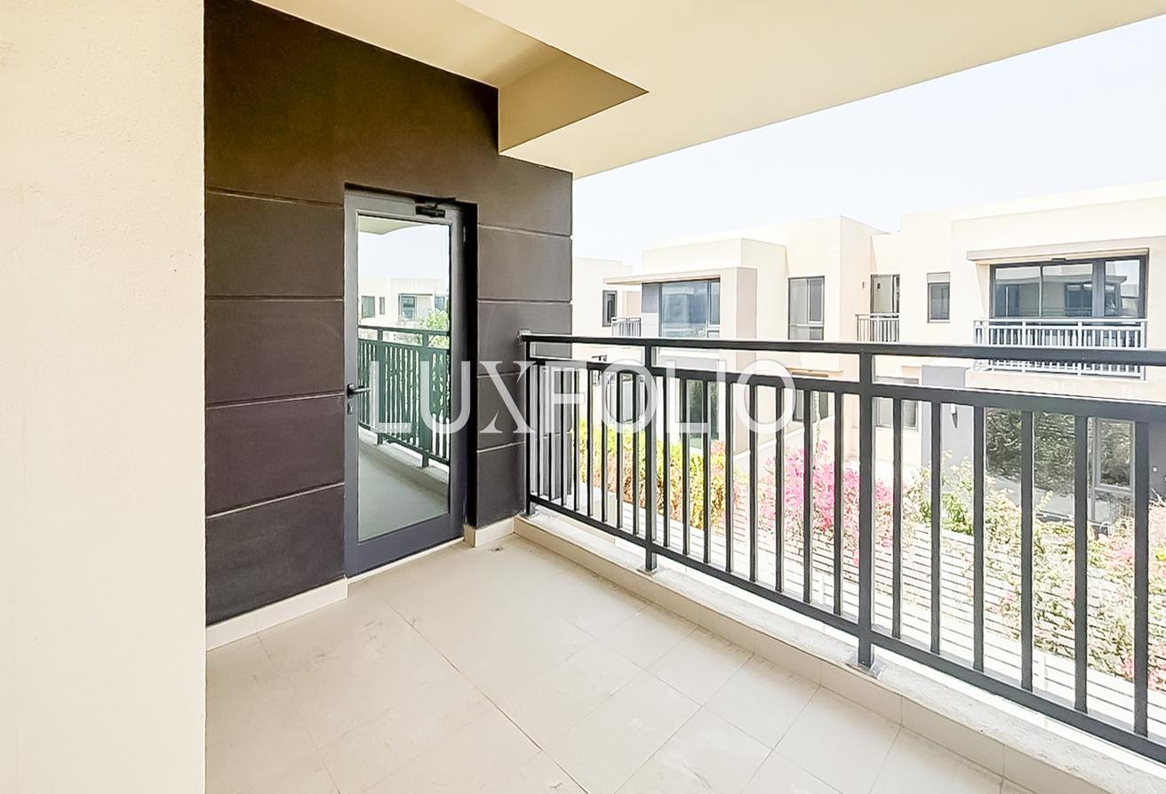 Greenbelt | Large Plot | Vacant August photo 16