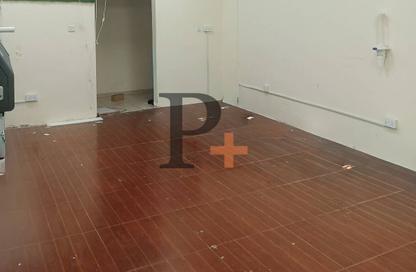 Shop - Studio - 1 for rent in Building X15 - England Cluster - International City - Dubai