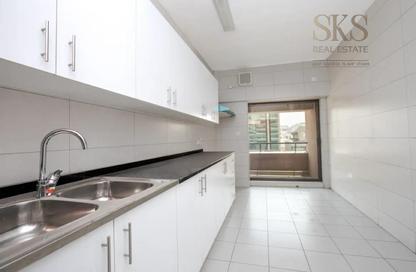 Apartment - 4 - 3 for rent in Zabeel Building - Al Karama - Bur Dubai - Dubai Apartment - 4 - 3 for rent in Zabeel Building - Al Karama - Bur Dubai - Dubai