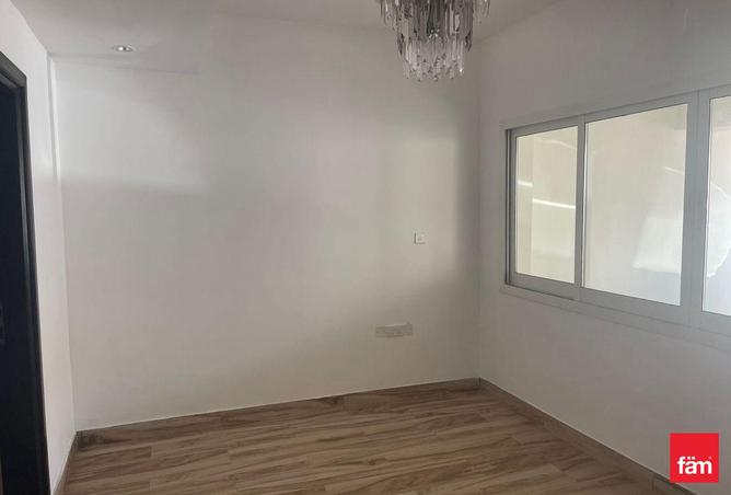 73877614 - صورة العقار 3