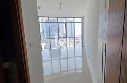 Apartment - 3 - 5 for rent in Julphar Residence - Al Reem Island - Abu Dhabi