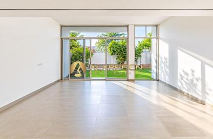 Townhouse - 3 - 4 for rent in Arabella Townhouses 1 - Arabella Townhouses - Mudon - Dubai