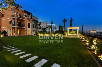 Villa - 5 Bedrooms - 5 Bathrooms for sale in Sur La Mer 1 - Sur La Mer - Jumeirah 1 - Jumeirah - Dubai