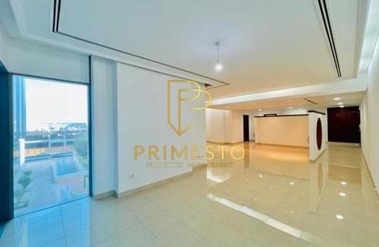 Apartment - 3 Bedrooms - 4 Bathrooms for rent in Six Towers Complex Al Bateen - Al Bateen - Abu Dhabi