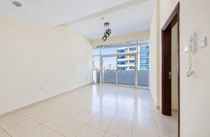 Apartment - 1 - 2 for sale in Royal Residence 1 - Royal Residence - Dubai Sports City - Dubai