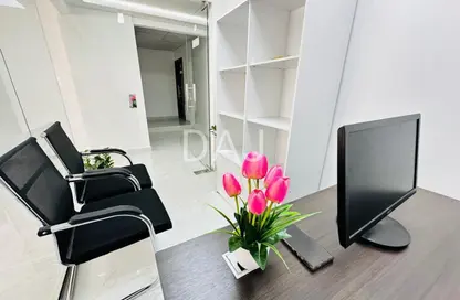 مكتب - غرفة نوم - 1 حمام للايجار في ريم ريزدنسي - الكرامة - دبي