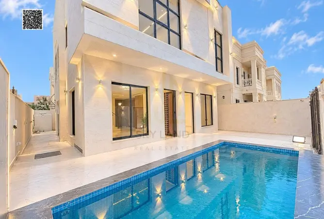 155589656 - Property Image 2