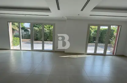 Villa - 4 Bedrooms - 5 Bathrooms for rent in Villa Lantana - Dubai Science Park - Dubai