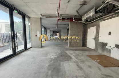 Retail - Studio - 1 Bathroom for rent in Hamilton House - District 14 - Jumeirah Village Circle - Dubai