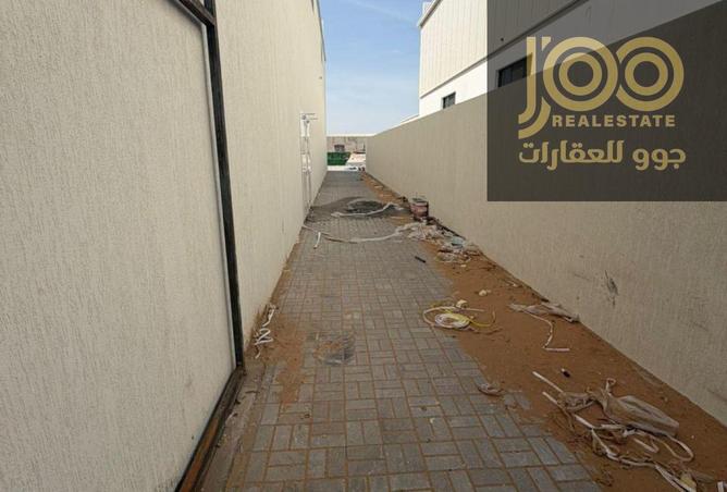 77398083 - Property Image 3