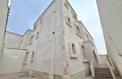 Villa - 6 - 7 for rent in Shakhbout City - Abu Dhabi