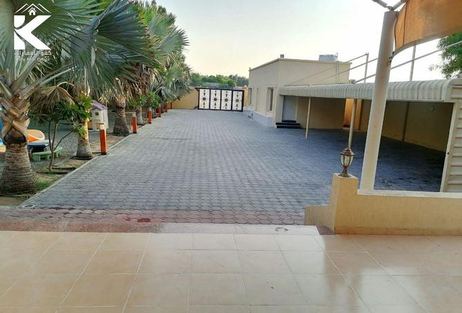 16218200 - Property Image 3