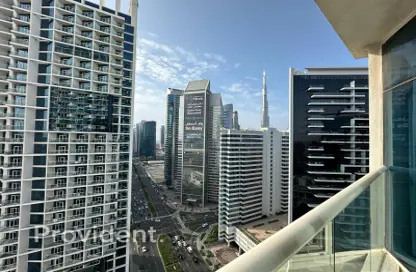 شقة - غرفة نوم - 2 حمامات للايجار في الخليج التجاري - دبي