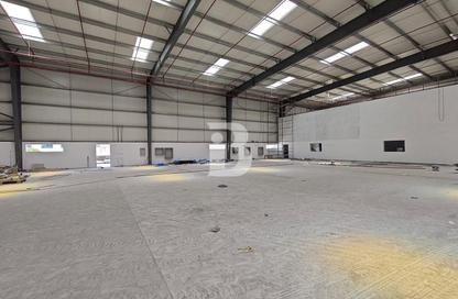 Warehouse - Studio for sale in Phase 1 - Dubai Investment Park (DIP) - Dubai