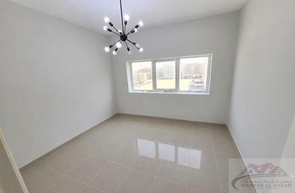 Apartment - 2 Bedrooms - 2 Bathrooms for rent in Muwaileh 29 Building - Muwaileh - Sharjah