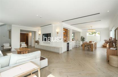 Villa - 4 Bedrooms - 4 Bathrooms for sale in District 7 - Jumeirah Park - Dubai Villa - 4 Bedrooms - 4 Bathrooms for sale in District 7 - Jumeirah Park - Dubai