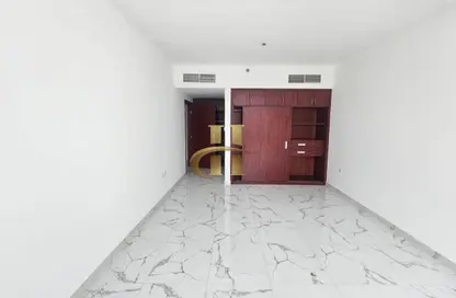 شقة - 2 غرف نوم - 3 حمامات للايجار في بناية الأمير - ارجان - دبي