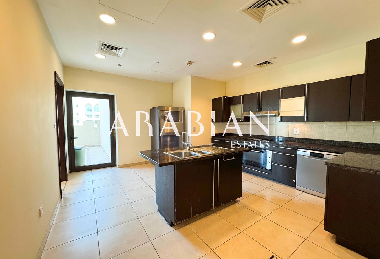 High Floor | Park Views | 3 Bedrooms Penthouse photo 11
