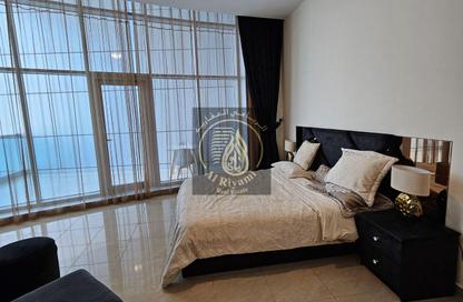 شقة - 2 غرف نوم - 3 حمامات للايجار في مساكن كورنيش عجمان - طريق كورنيش عجمان - عجمان