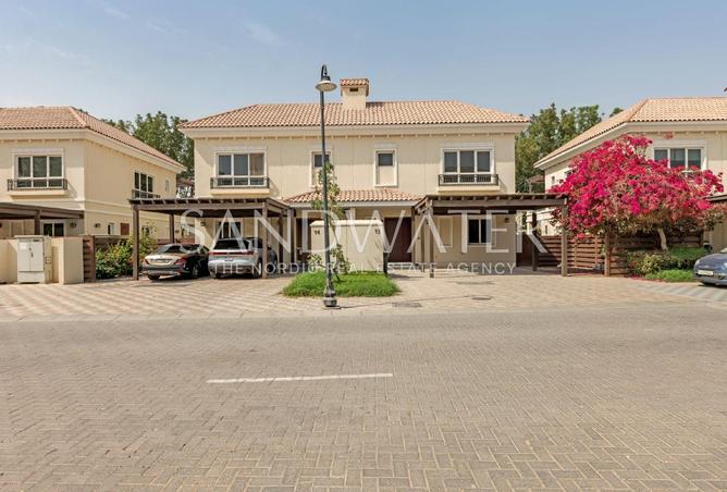 60520858 - Property Image 2