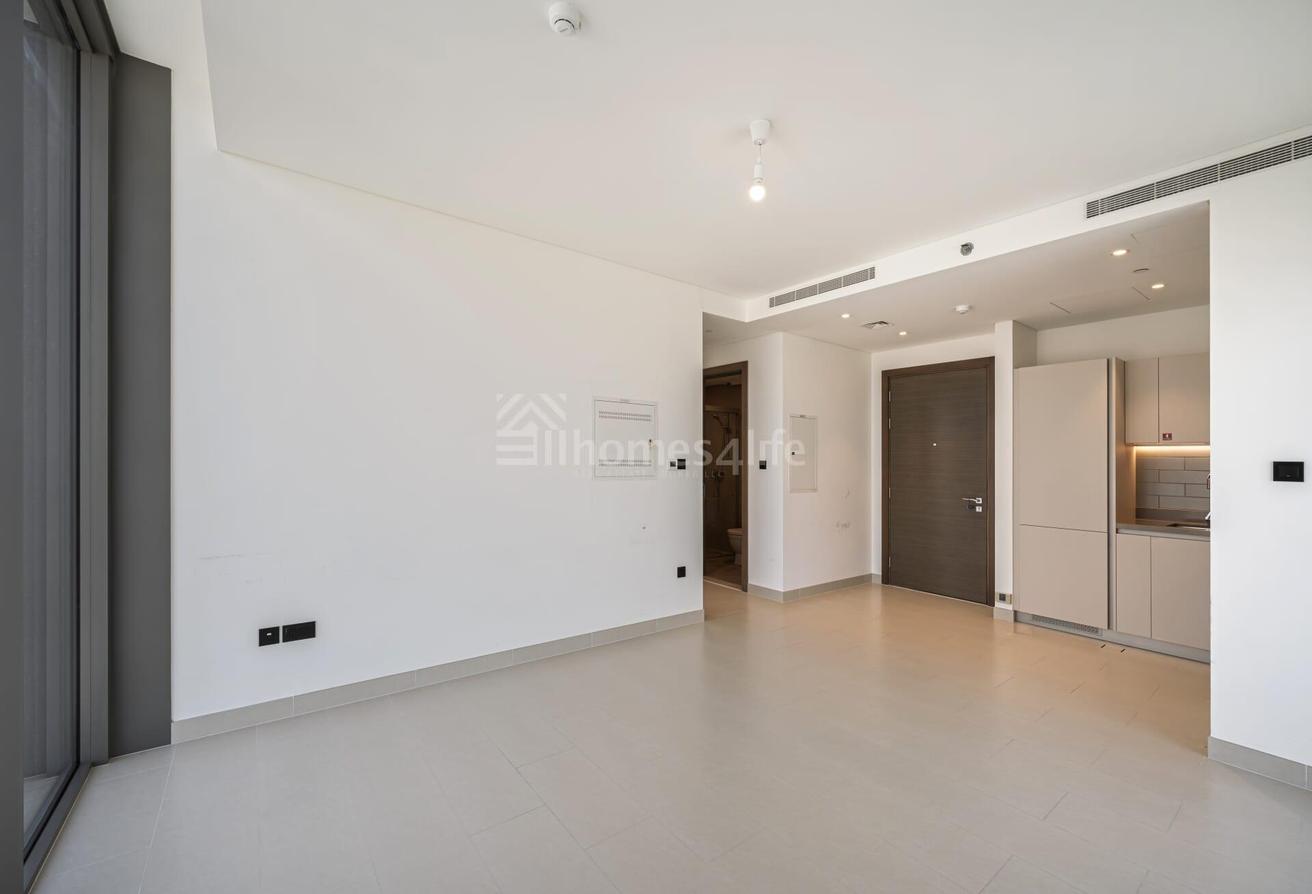 Spacious 2BR | Creek Vista Reserve | 4 Cheques photo 9