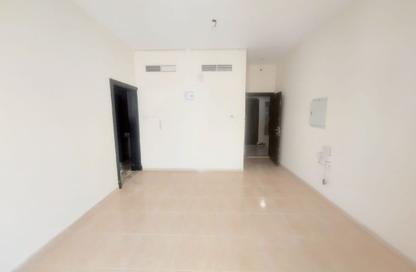 Apartment - 1 - 2 for rent in Al Butina B - Al Butina - Sharjah Apartment - 1 - 2 for rent in Al Butina B - Al Butina - Sharjah