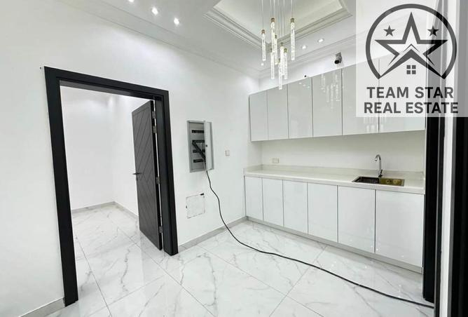 122912323 - Property Image 2
