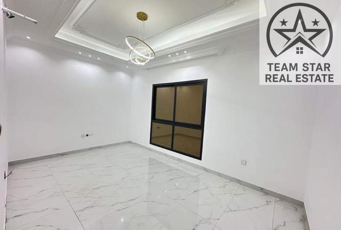 122912323 - Property Image 3