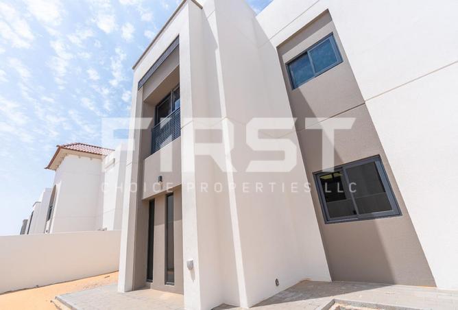 134614000 - Property Main Image