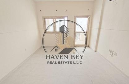 Apartment - 1 - 1 for rent in Fire Station Road - Muwaileh - Sharjah
