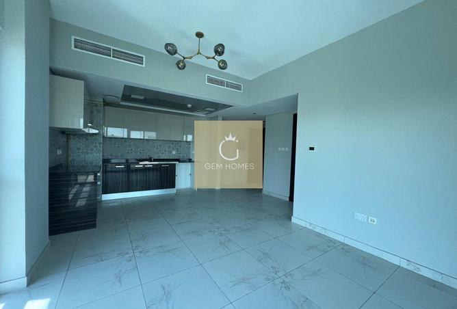 87873867 - صورة العقار 2