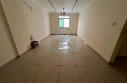 Apartment - 2 Bedrooms - 2 Bathrooms for rent in Al Qulaya'ah - Al Sharq - Sharjah