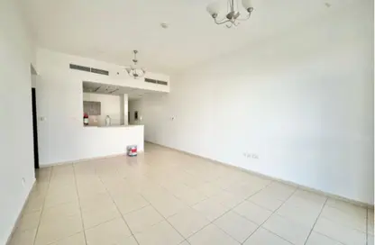 Apartment - 2 Bedrooms - 2 Bathrooms for rent in Mazaya 31 - Queue Point - Liwan - Dubai Land - Dubai