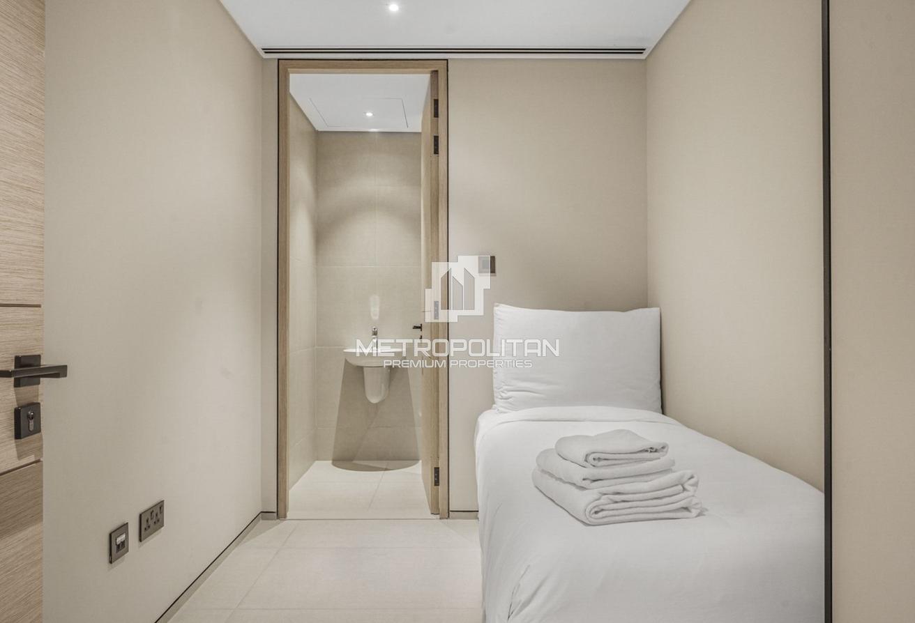 Spacious 2BR + Maid's | High Floor | Sea View photo 22