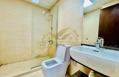 Apartment - 1 Bedroom - 2 Bathrooms for rent in Jumeirah Garden City - Al Satwa - Dubai