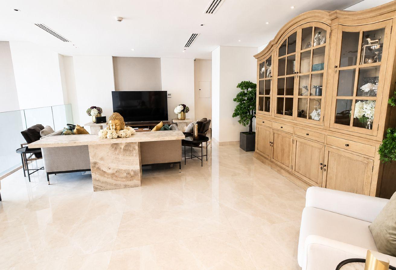 Ultra-Luxury 4BR | Marina Gate 1 | Prime Location photo 17