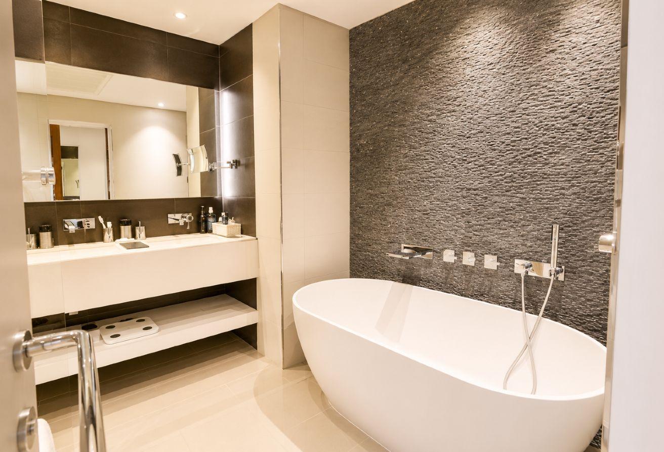 Ultra-Luxury 4BR | Marina Gate 1 | Prime Location photo 13