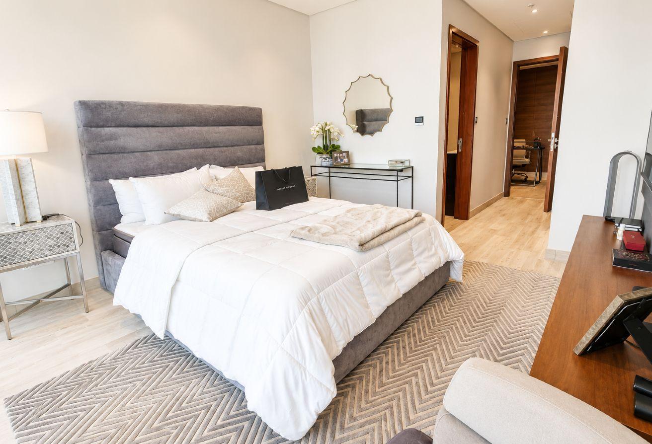 Ultra-Luxury 4BR | Marina Gate 1 | Prime Location photo 14