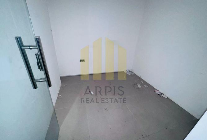 102826393 - Property Image 2
