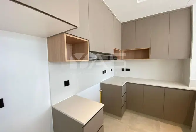 155569281 - Property Image 3