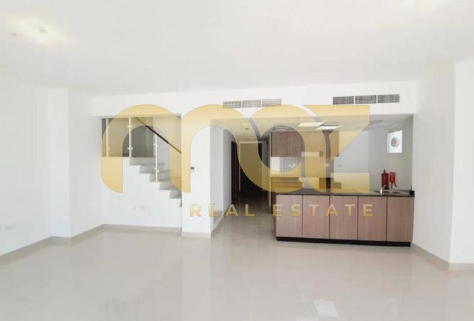 132000590 - Property Image 2
