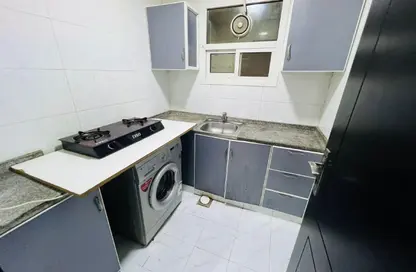 شقة - 1 حمام للايجار في مساكن كورنيش عجمان - طريق كورنيش عجمان - عجمان شقة - 1 حمام للايجار في مساكن كورنيش عجمان - طريق كورنيش عجمان - عجمان