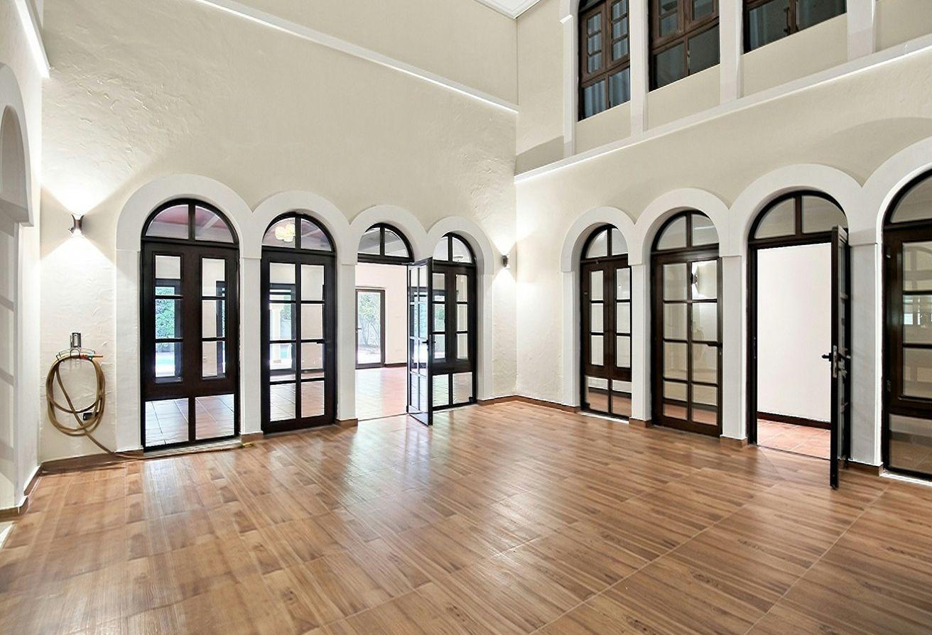 Hot Deal | Luxurious Finish | Stylish Villa photo 5